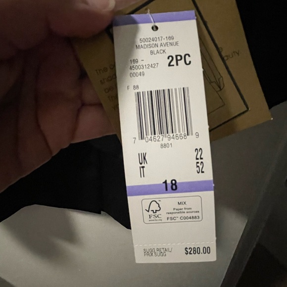 Women’s Skirt Suit size 18 - Picture 3 of 3